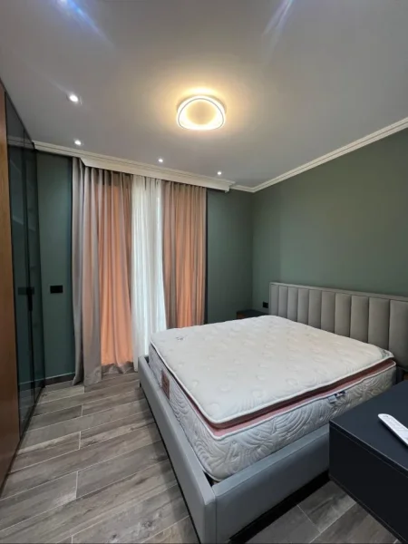 Tirane, shitet apartament 1+1 , 75 m² 190.000 € (Teg)