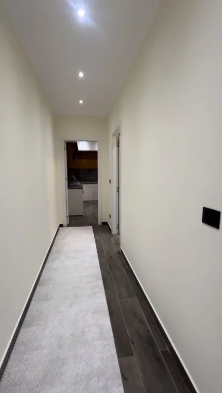 Tirane, shitet apartament 1+1 , 75 m² 190.000 € (Teg)