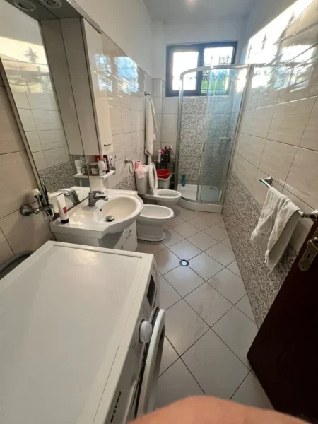 Durres, shes shtepi 3+1+Aneks Kati 0, 114 m² 190.000 € (Plazh)