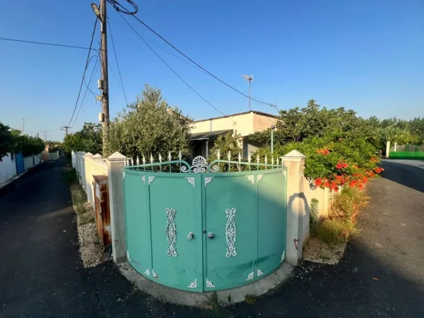 Durres, shes shtepi 2+1 Kati 0, 83 m² 140.000 € (Plazh)