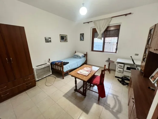 Durres, shes shtepi 2+1 Kati 0, 83 m² 140.000 € (Plazh)