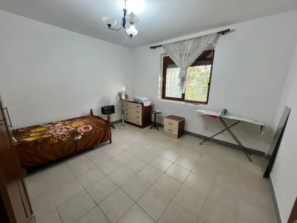 Durres, shes shtepi 2+1 Kati 0, 83 m² 140.000 € (Plazh)