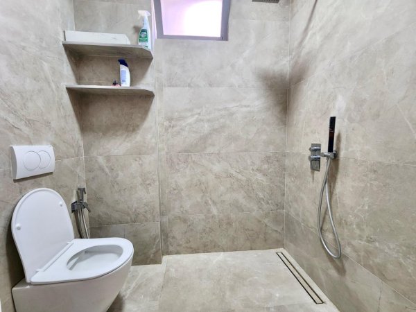 🏡 Apartament Panoramik me Qera në Liqenin e Thatë ll 2+1, 105m²-- [[ 720€ ]]
