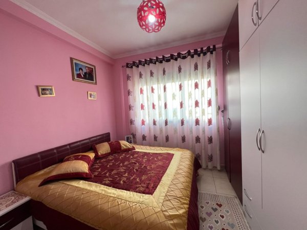 Tirane, shitet apartament 2+1+Ballkon Kati 3, 106 m² 138.000 € (FRESKU)