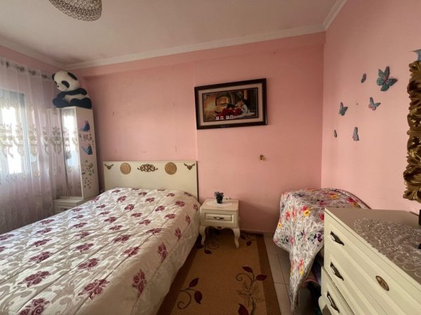 Tirane, shitet apartament 2+1+Ballkon Kati 3, 106 m² 138.000 € (FRESKU)