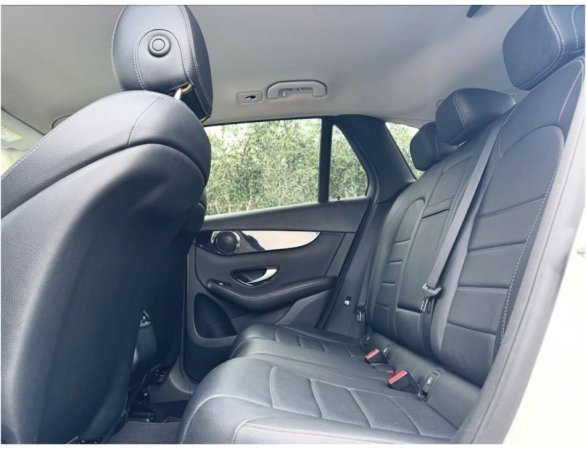 Tirane, shes makine Mercedes Glc 220 4matic Nafte, e bardhë automatik Kondicioner 220 km 21.000 €