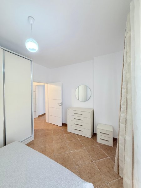 Vlore, jepet me qera apartament 1+1+Ballkon , 60m² 500 € (Lungomare Vlore)