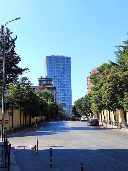 📍 JEPET ME QERA APARTAMENT 2+1 TEK RRUGA E ELBASANIT 600 €