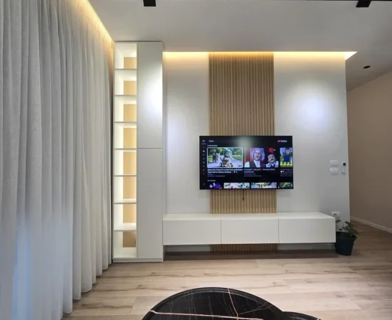 Tirane, jepet me qera apartament 2+1 Kati 5, 110 m² 1.000 € (XHAMLLIK)