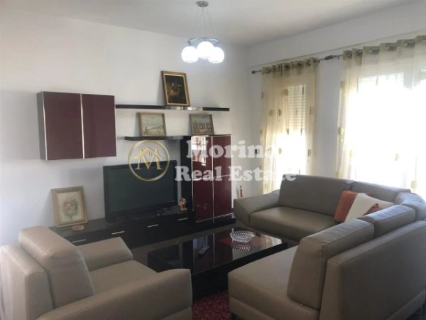 Tirane, jepet me qera shtepi 3+1+Ballkon Kati 3, 130 m² 600 € (Fresku)