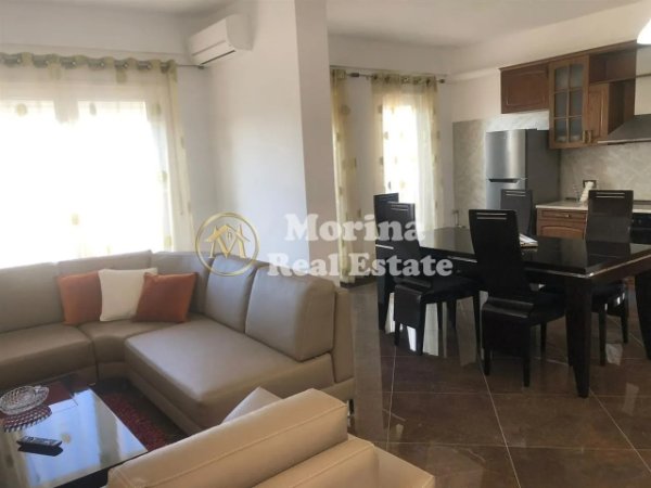 Tirane, jepet me qera shtepi 3+1+Ballkon Kati 3, 130 m² 600 € (Fresku)
