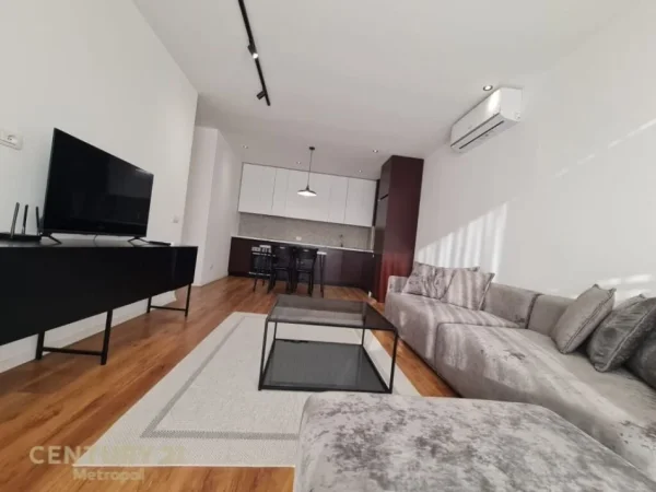 Tirane, jepet me qera apartament 2+1 Kati 2, 106 m² 750 € (Astir)