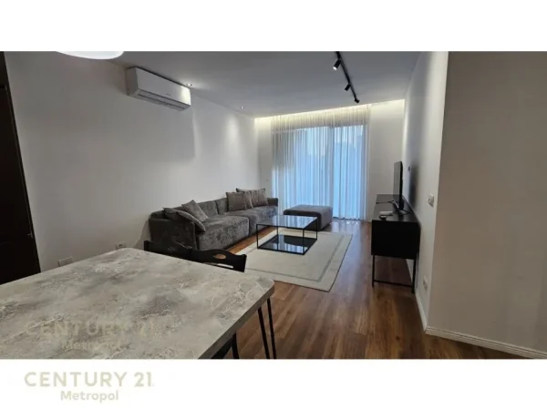Tirane, jepet me qera apartament 2+1 Kati 2, 106 m² 750 € (Astir)