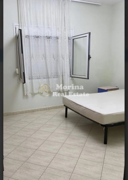 Tirane, jepet me qera apartament 1+1 Kati 1, 65 m² 350 € (Jordan Misja)