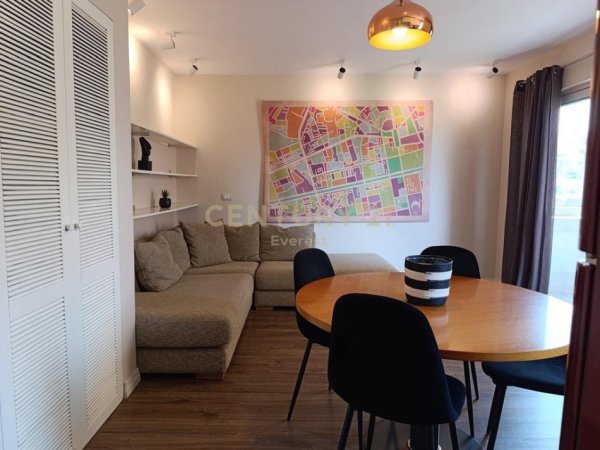 Tirane, jepet me qera apartament 1+1 Kati 5, 50 m² 550 € (RRUGA FORTUZI)