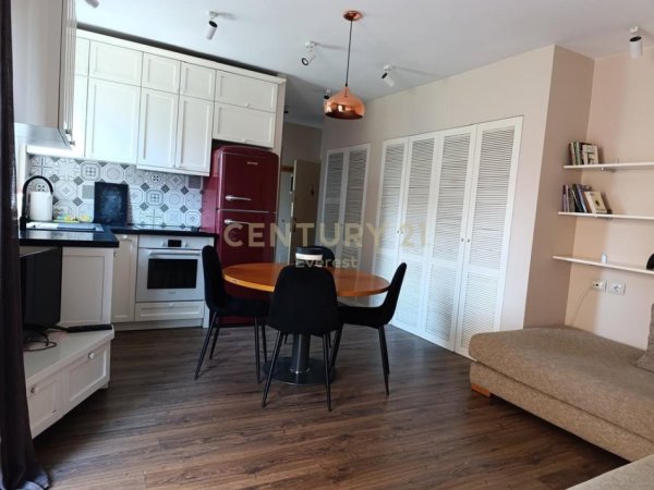 Tirane, jepet me qera apartament 1+1 Kati 5, 50 m² 550 € (RRUGA FORTUZI)