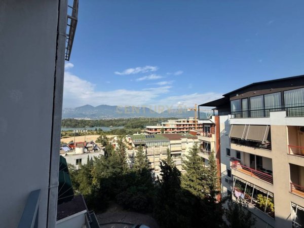 Tirane, jepet me qera apartament 1+1 Kati 4, 80 m² 500 € (Rrugen Peti)
