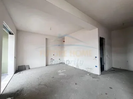 Tirane, shitet apartament 1+1+Ballkon Kati 10, 76 m² 115.000 € (Tirana Golden Park, Spitali Amerikan 3)
