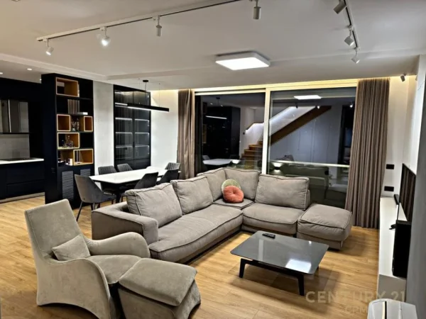 Tirane, jepet me qera apartament duplex 3+1 Kati 6, 220 m² 2.000 € (Selite)