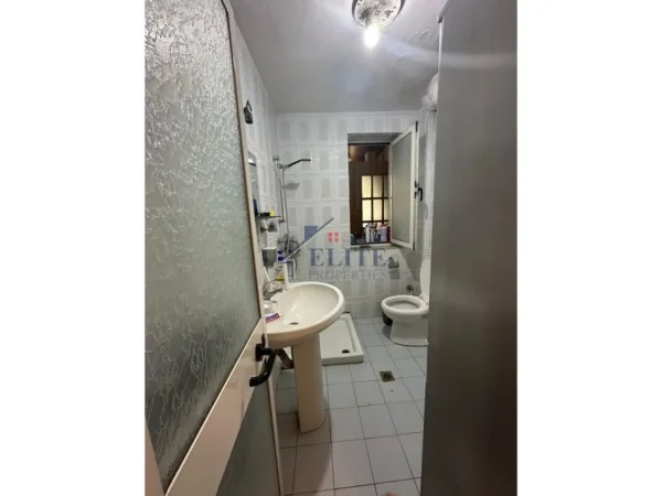 Tirane, shitet apartament 2+1+Ballkon Kati 2, 78 m² 103.000 € 