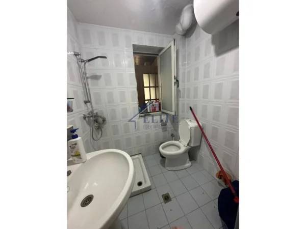 Tirane, shitet apartament 2+1+Ballkon Kati 2, 78 m² 103.000 € 