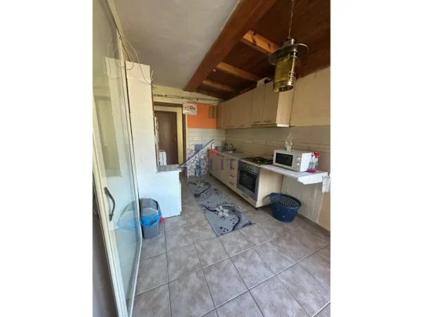 Tirane, shitet apartament 2+1+Ballkon Kati 2, 78 m² 103.000 € 