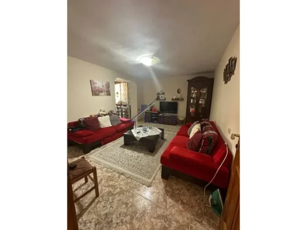 Tirane, shitet apartament 2+1+Ballkon Kati 2, 78 m² 103.000 € 