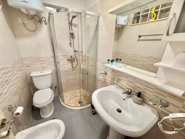 Tirane, jepet me qera apartament 1+1 Kati 3, 65 m² 790 € (9 KATESHET)