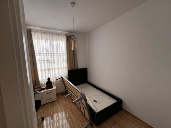 Tirane, jepet me qera apartament 3+1+Ballkon Kati 5, 120 m² 600 € (Kompleksi Fratari/Bulevardi Kashar)