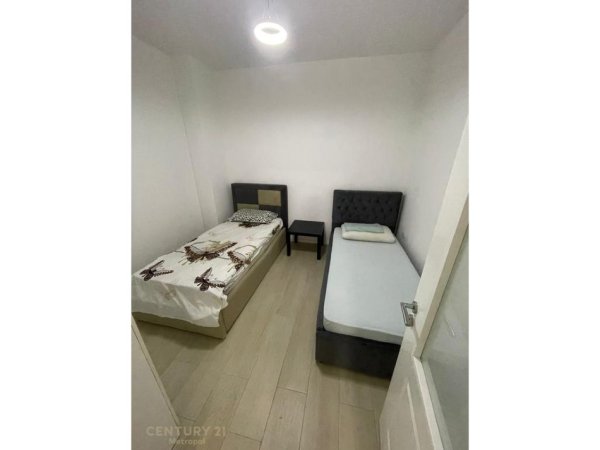Tirane, shes apartament 1+1 Kati 1, 72 m² 120.000 € (Shkoze)