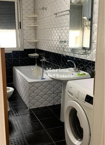 Tirane, jepet me qera apartament 2+1 Kati 3, 80 m² 450 € (Allias)