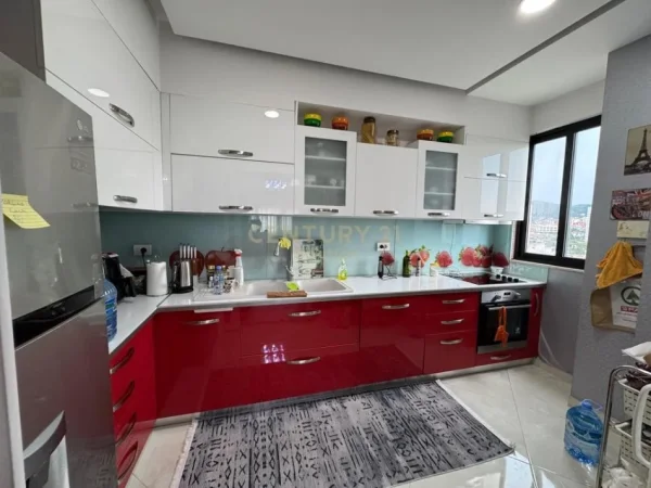 Tirane, jepet me qera apartament 2+1 Kati 5, 91 m² 550 € 