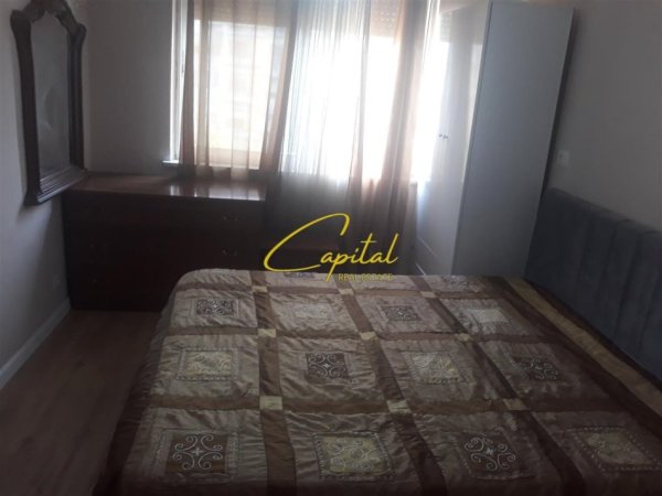 Tirane, jepet me qera apartament 2+1 Kati 5, 85 m² 500 € (BRRYLI)
