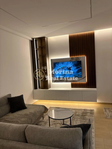Tirane, jepet me qera apartament 1+1+Ballkon Kati 4, 70 m² 800 € (Kopshti Zoologjik)
