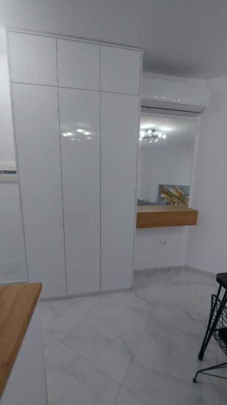 Tirane, jepet me qera apartament 1+1+Ballkon Kati 7, 66 m² 510 € (Yzberisht/Rruga Besim Alla)