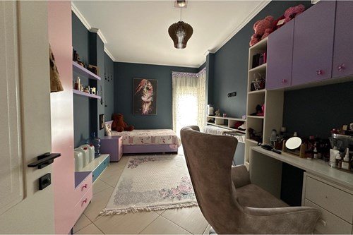 Shitet Apartament 3+1+2 me Post Parkimi, Xhamlliku, 260.000 EURO ID: 1001-17