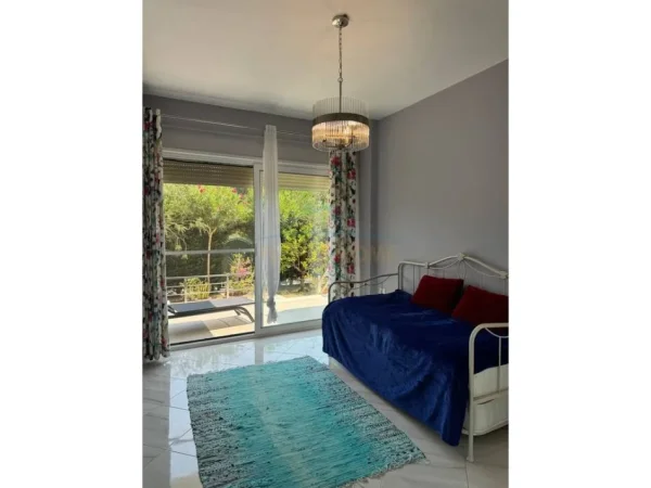 Durres, shitet apartament 2+1+Ballkon Kati 0, 162 m² 380.000 € (Lura 3, Gjiri i Lalzit)