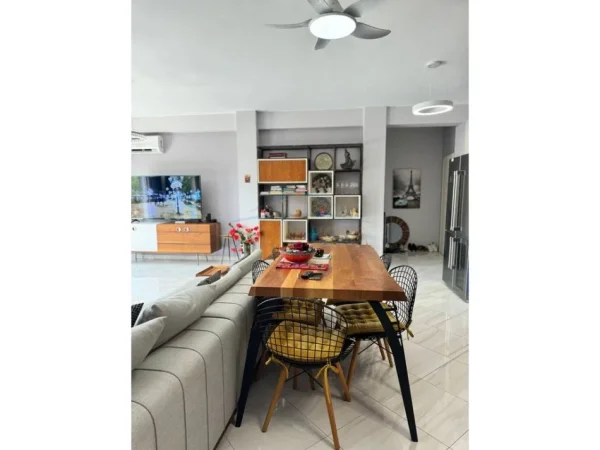 Durres, shitet apartament 2+1+Ballkon Kati 0, 162 m² 380.000 € (Lura 3, Gjiri i Lalzit)