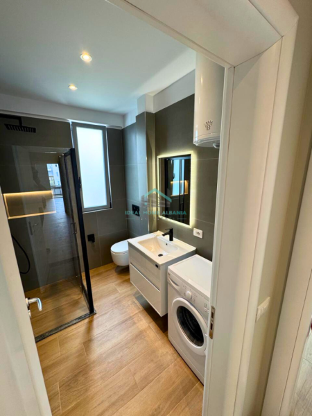 Vlore - Lungomare, shitet apartament 2+1+Ballkon Kati 5, 112 m² 300.000 € (ME PAMJE NGA DETI)