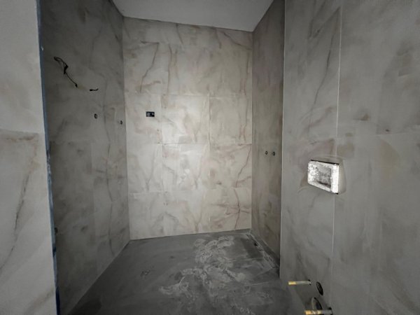 Tirane, shitet apartament 2+1+Ballkon , 103 m² 340.000 € (Lake View Residence - Tiranë)