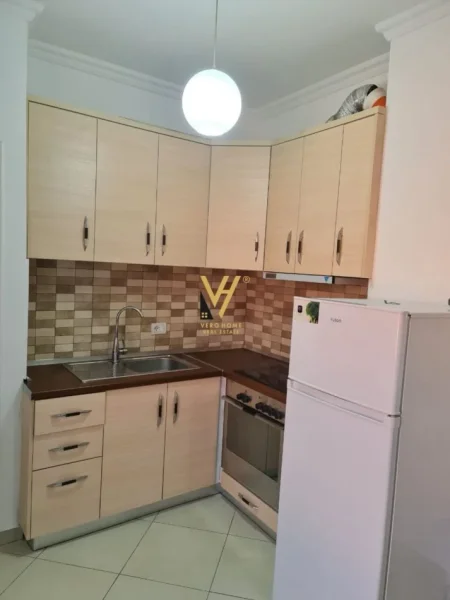 Tirane, jepet me qera garsonier Kati 5, 35 m² 380 € (AMERICAN 2, RRUGA E DIBRES)