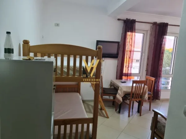 Tirane, jepet me qera garsonier Kati 5, 35 m² 380 € (AMERICAN 2, RRUGA E DIBRES)