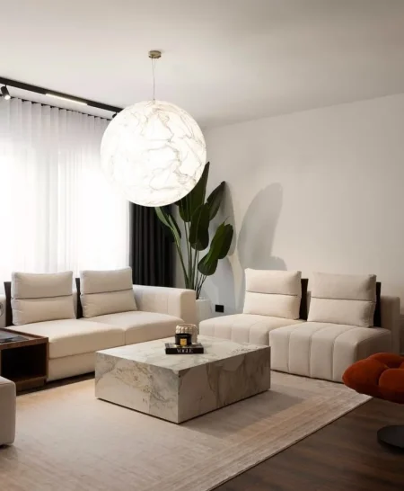 Tirane, shitet apartament 2+1 , 120 m² (9 Katshet)