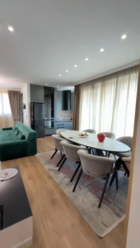 Tirane, shitet apartament 2+1+Ballkon Kati 10, 138 m² 285.000 € (Kompleksi ASL)