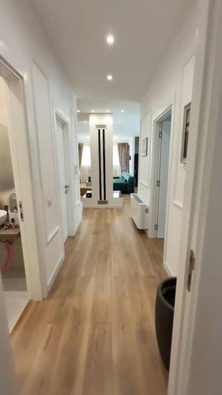 Tirane, shitet apartament 2+1+Ballkon Kati 10, 138 m² 285.000 € (Kompleksi ASL)