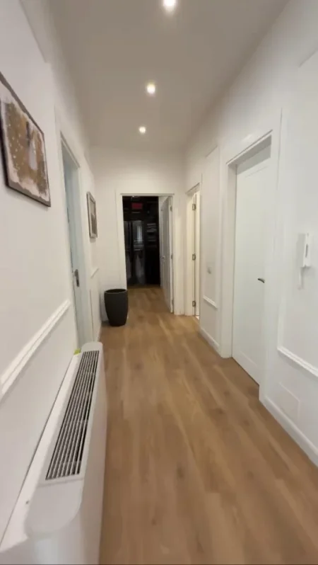 Tirane, shitet apartament 2+1+Ballkon Kati 10, 138 m² 285.000 € (Kompleksi ASL)