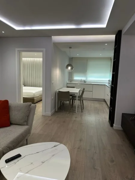 Tirane, jepet me qera apartament 2+1+Ballkon Kati 3, 90 m² 1.200 € (LIBRI UNIVERSITARE BLLOKU)