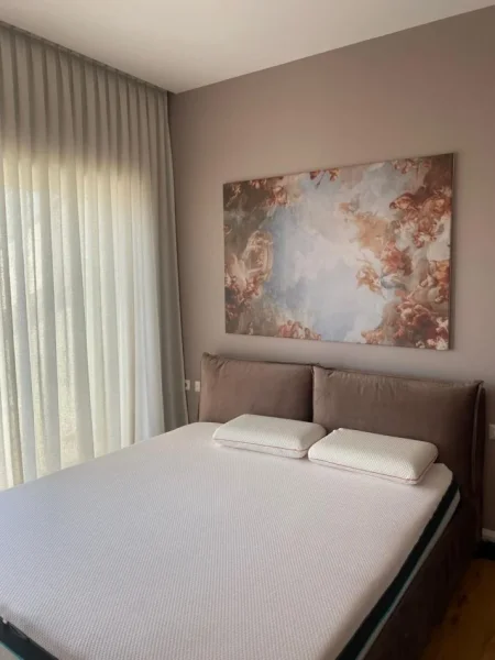 Tirane, shitet Vile 3 Katshe , 480 m² (long hill residence)