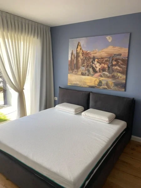 Tirane, shitet Vile 3 Katshe , 480 m² (long hill residence)