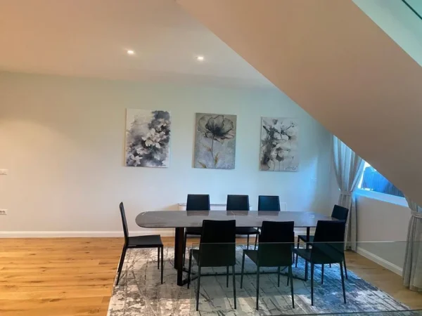 Tirane, shitet Vile 3 Katshe , 480 m² (long hill residence)